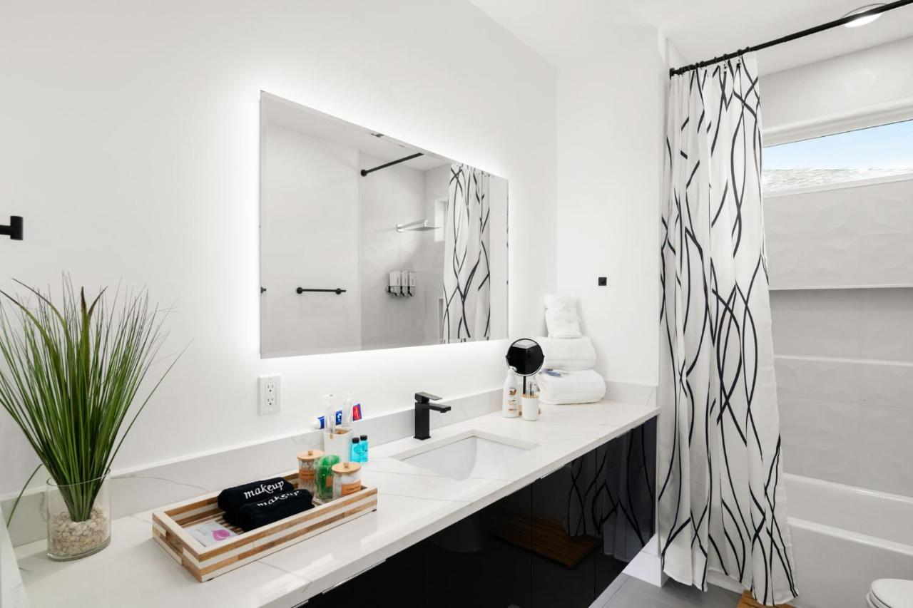 Dallas Luxury Modern House By Dallas Love Airport Exteriör bild